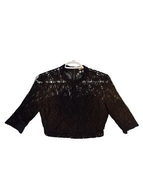 Black Lace Cropped Top with Three-Quarter Sleeves